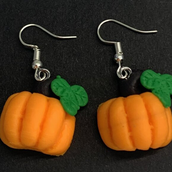 Pumpkin Earring, Veggie Earring, Halloween Earring, Fall Earring, Thanksgiving - Picture 1 of 4
